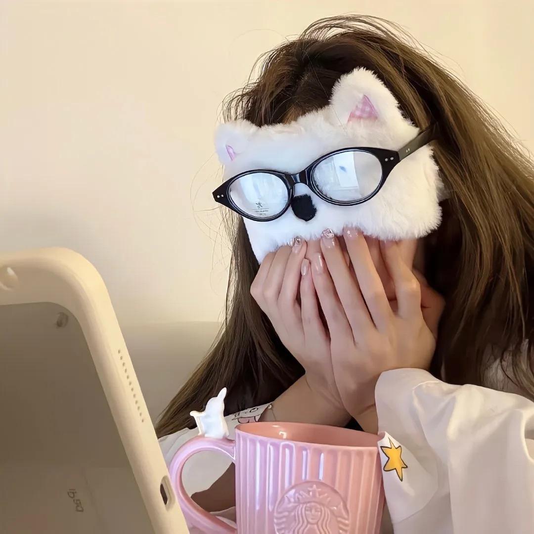 秋秋有亿点好运