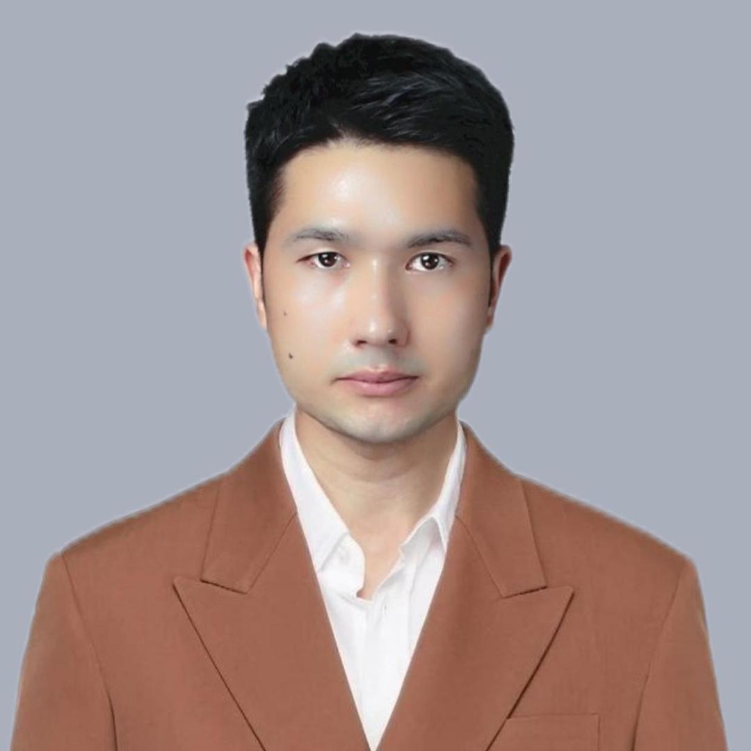 美妆博主努尔麦麦提