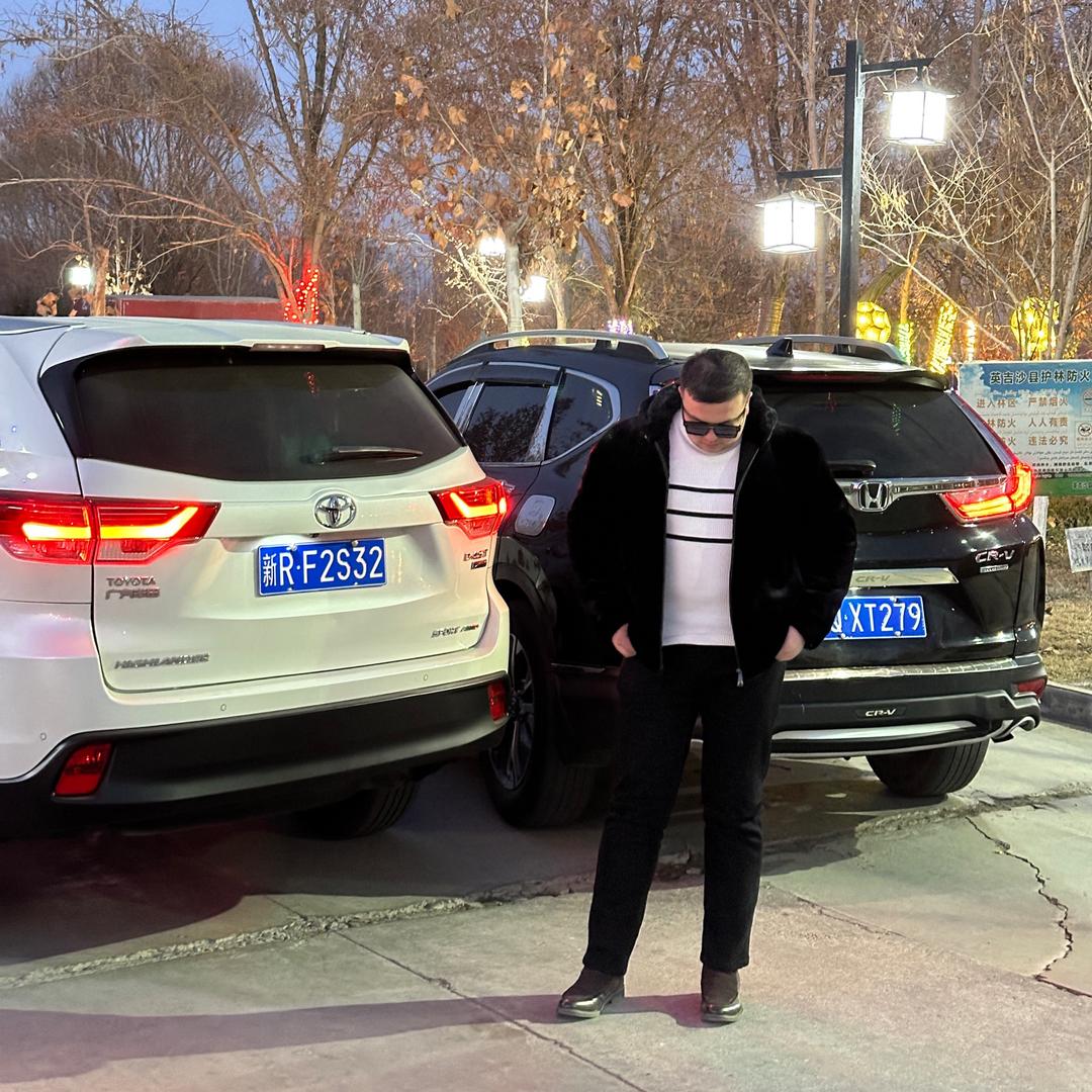 QAKNAR恰克娜尔地毯城