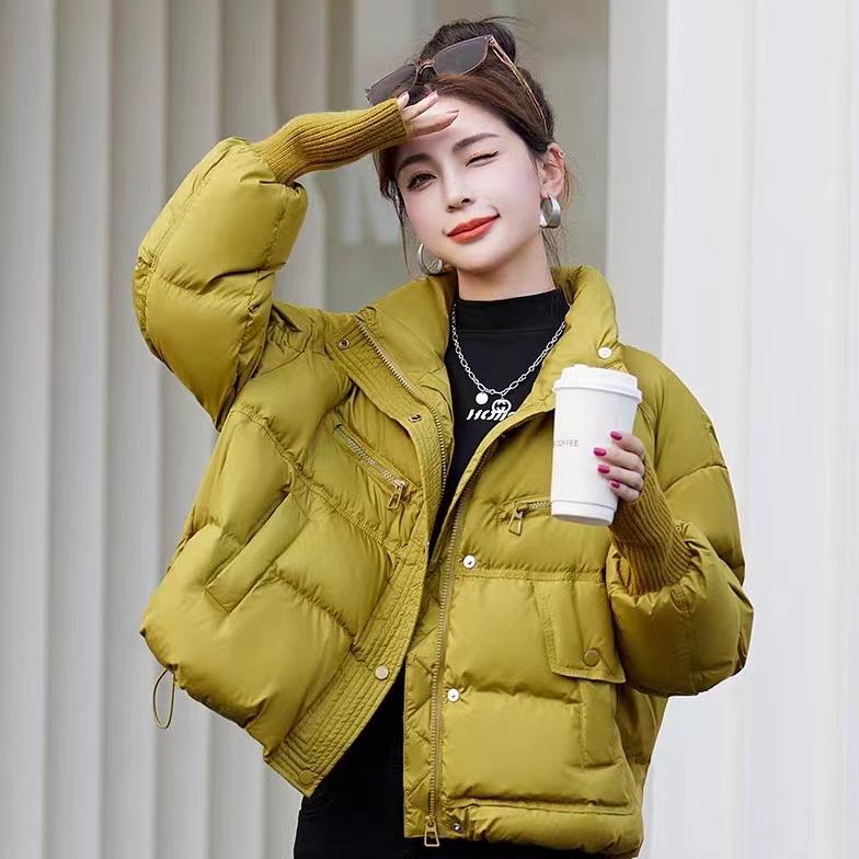 雅思服饰服装店