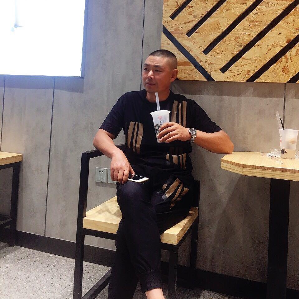 方哥哥（橙心橙意）