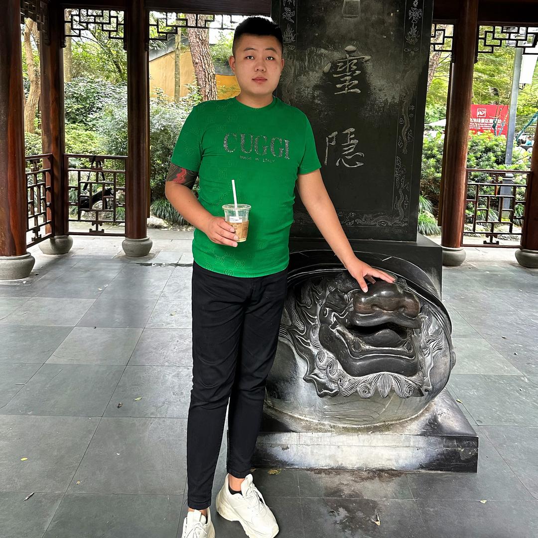 隔壁卖手机的