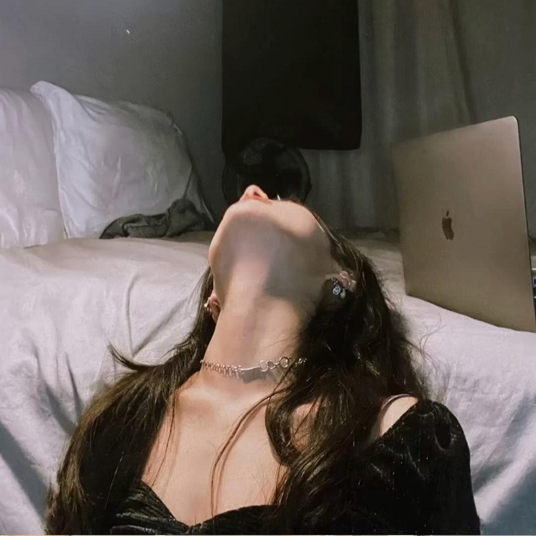 脑袋困掉了🧞‍♀️
