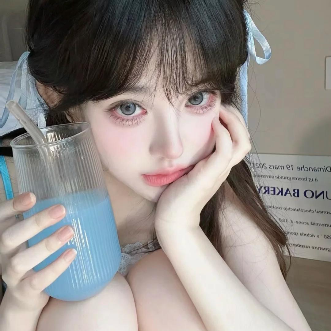 明媚小女孩🦋