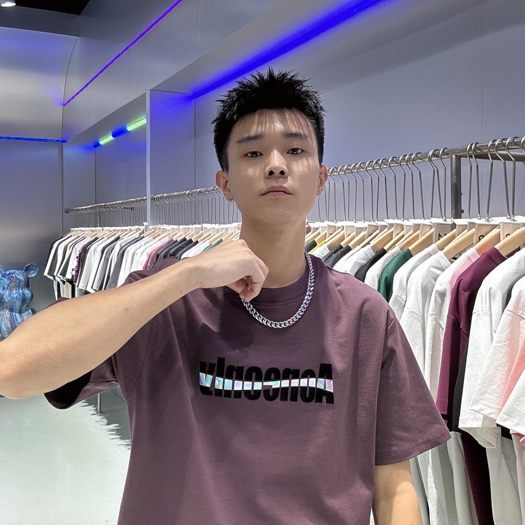 鸭哥哥男装