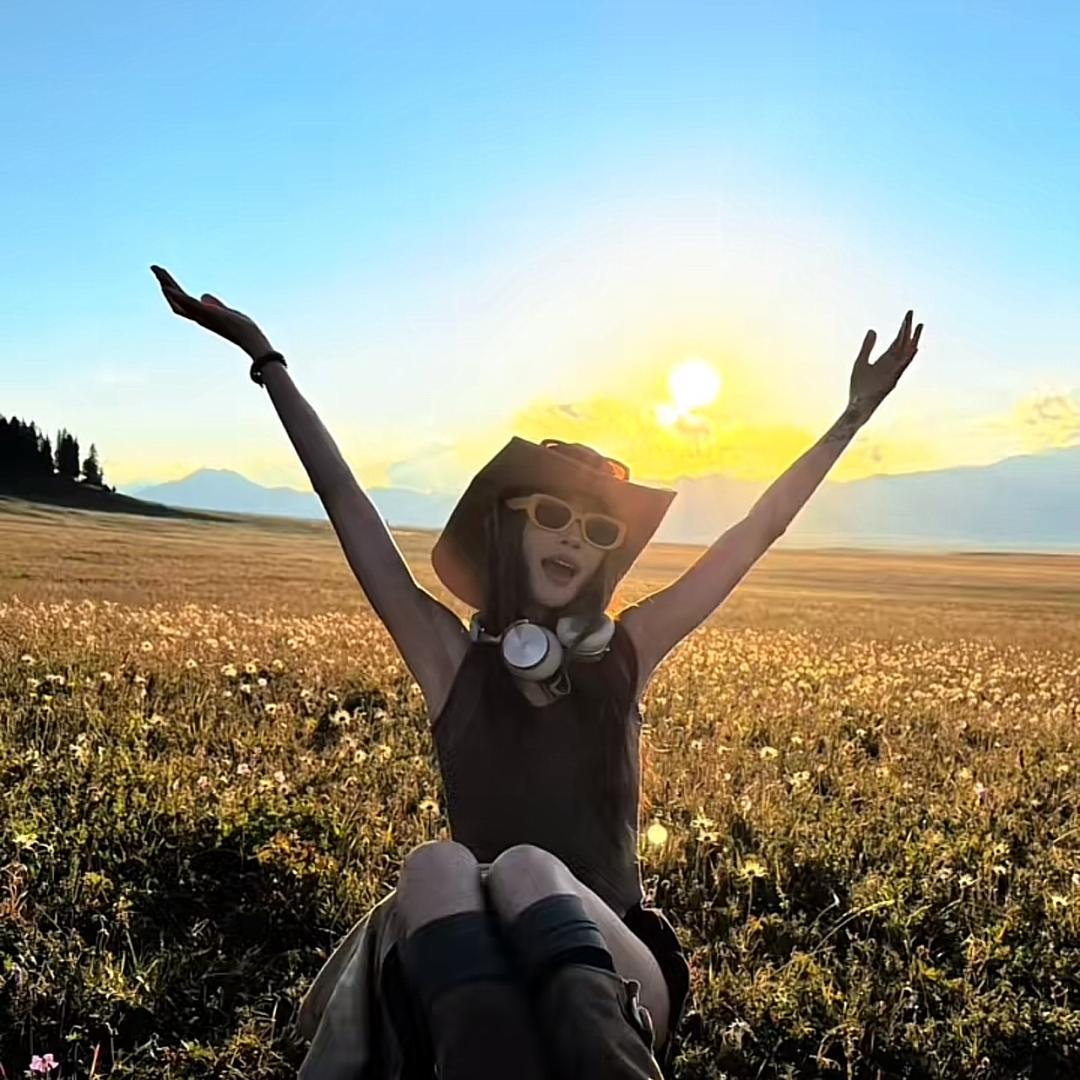 不理理爆款穿搭