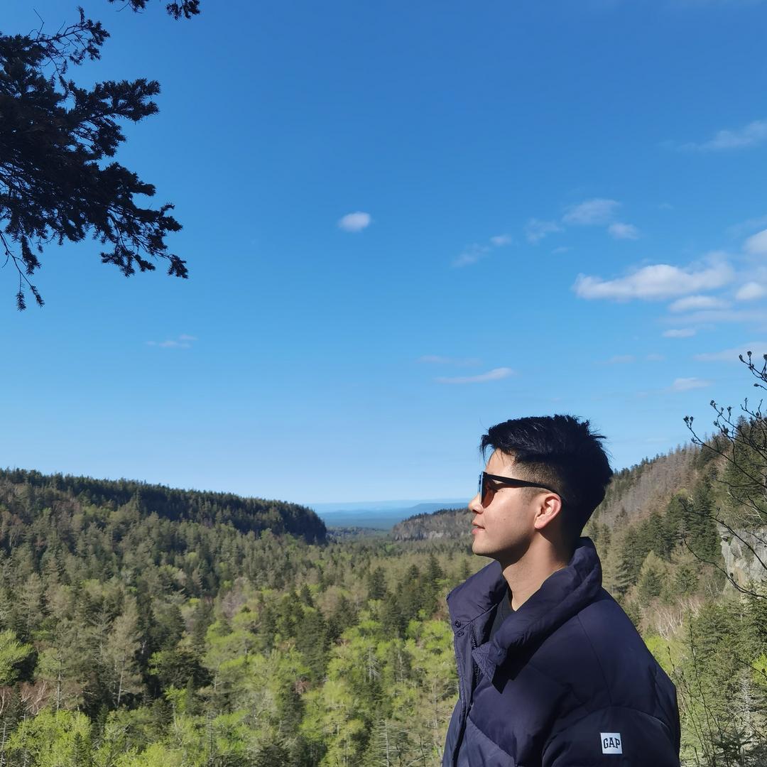 Leslie_thu
