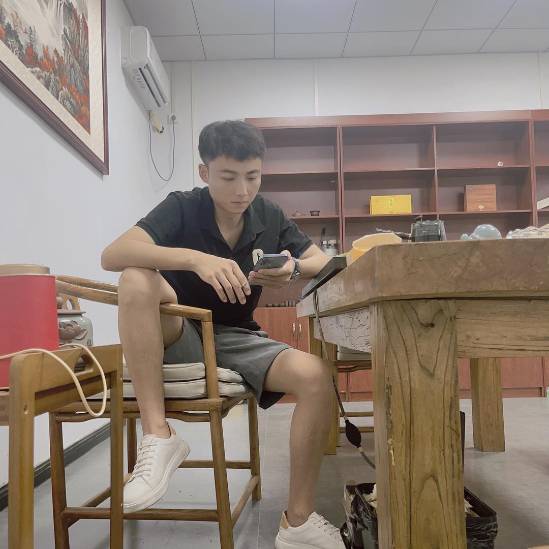 睡到自然醒的浩然总