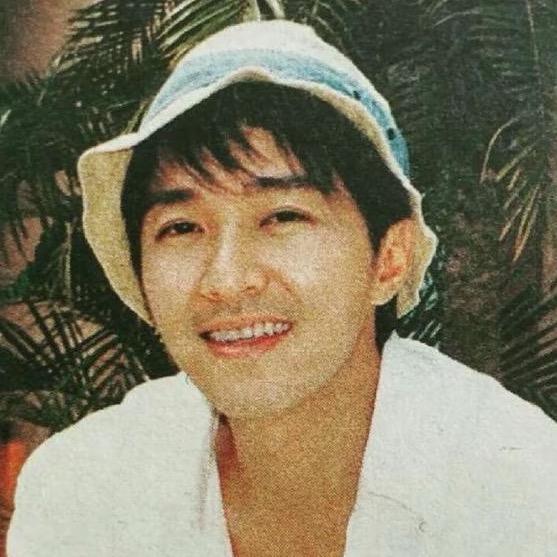 幕后黑手诗。