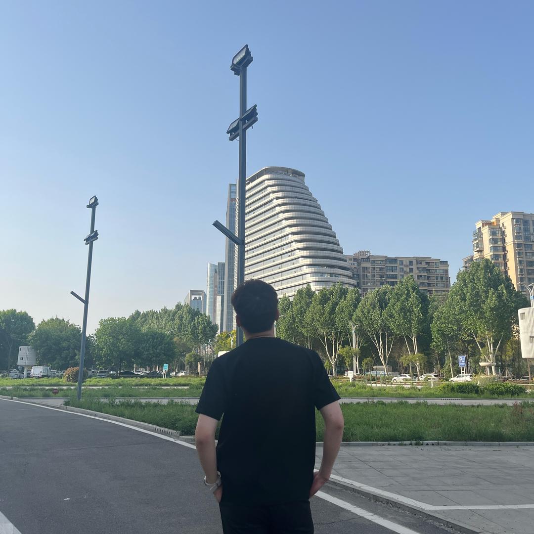 杨帆-