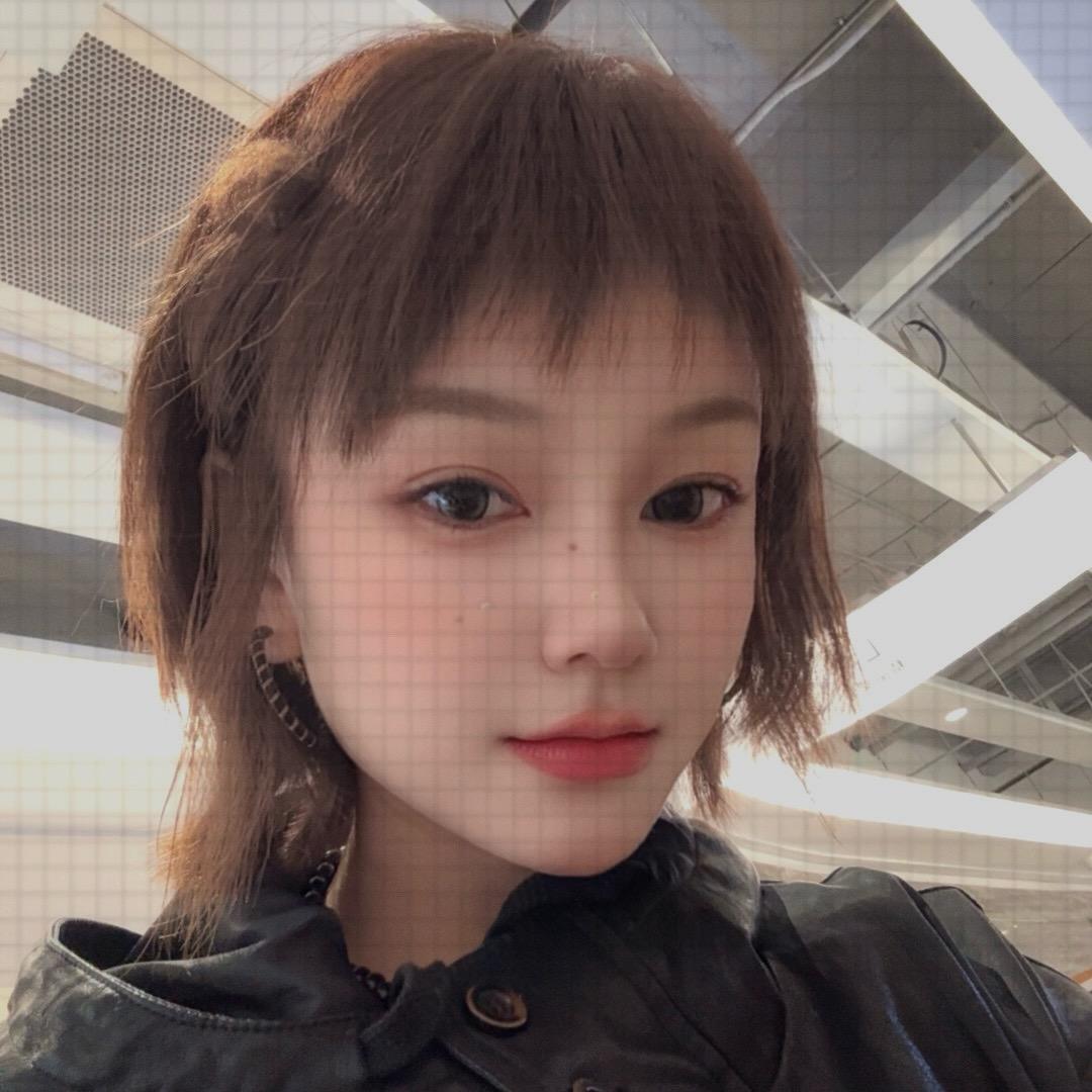 Xy᭄🤗   ᭄