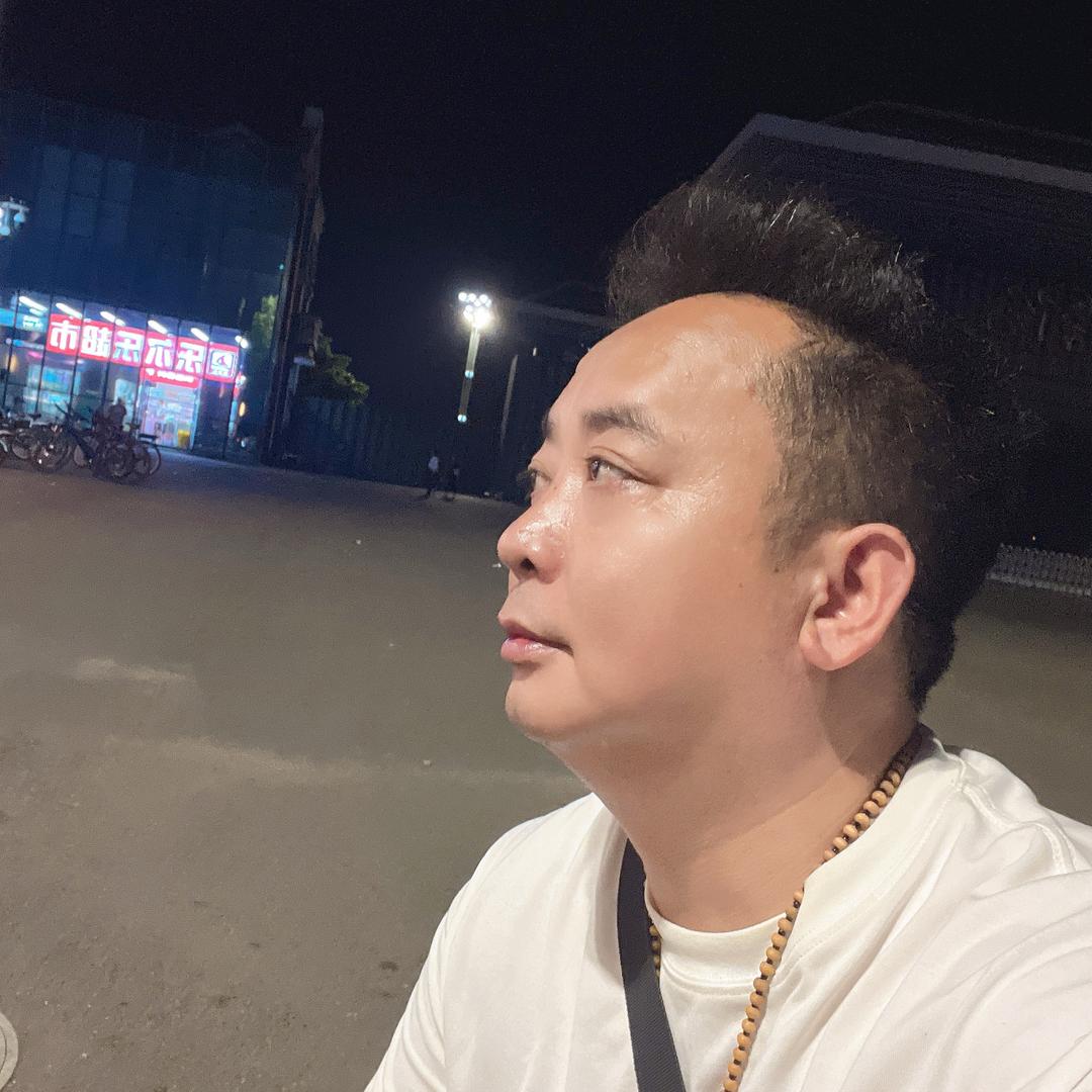🚬🍷兜兜里有糖💃💰