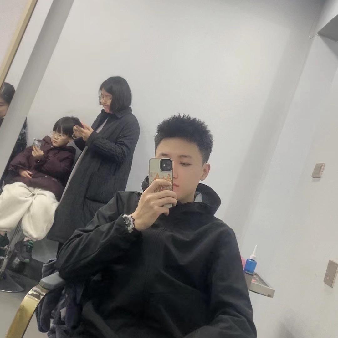 热心市民小贺-