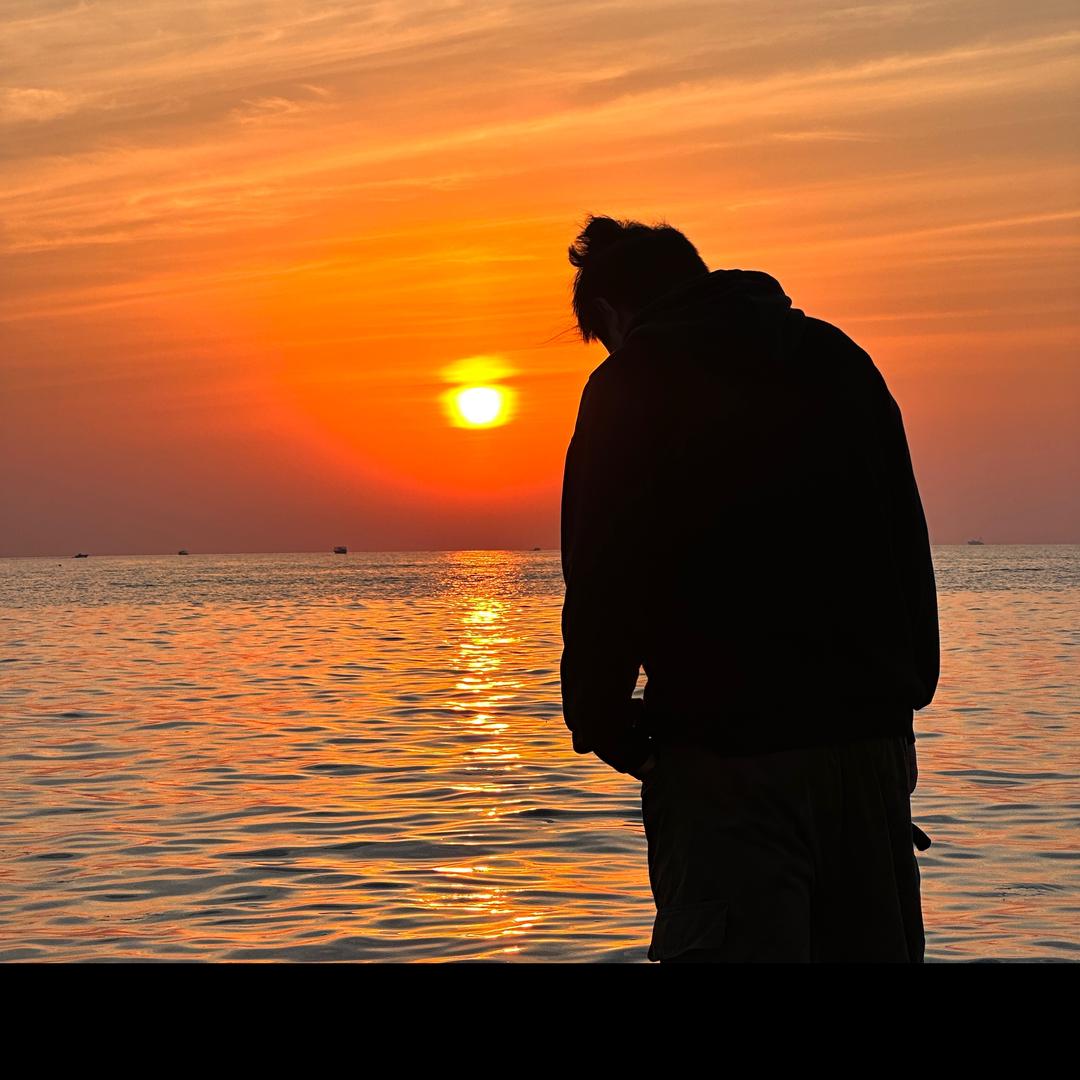 一米八的小胖子