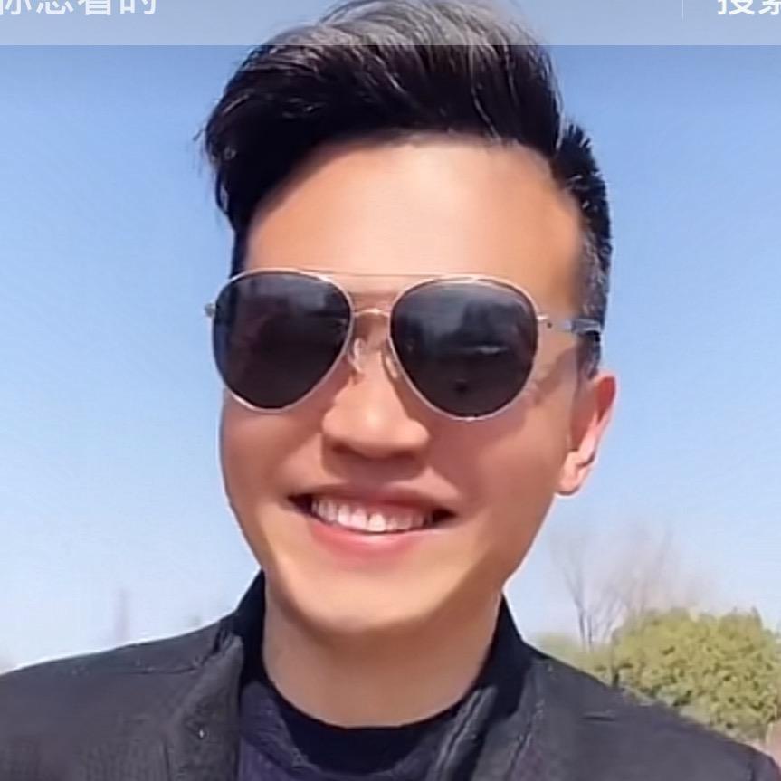 哈喽君君