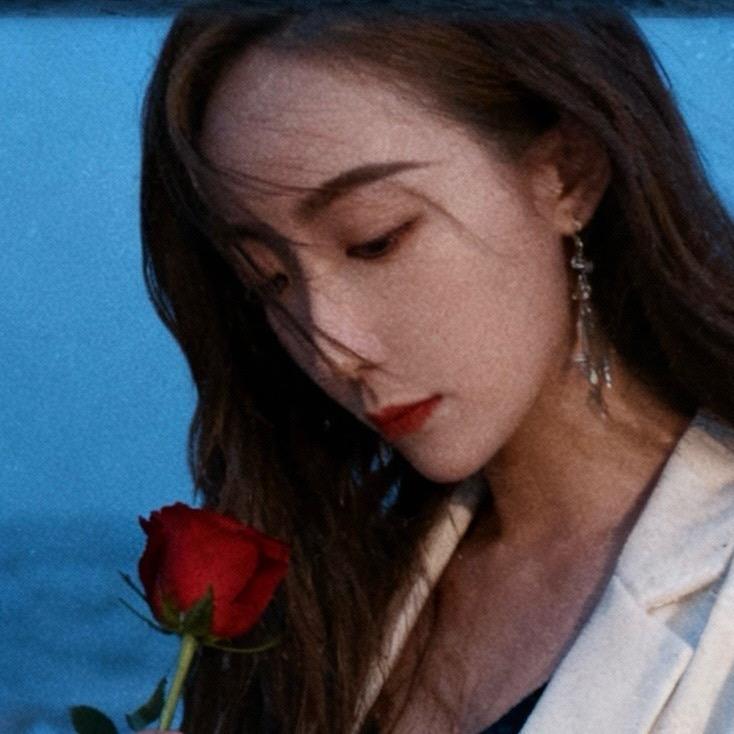 ᥫᩣ 💫 ℳঞ 百思不得齐姐࿐ོོོ