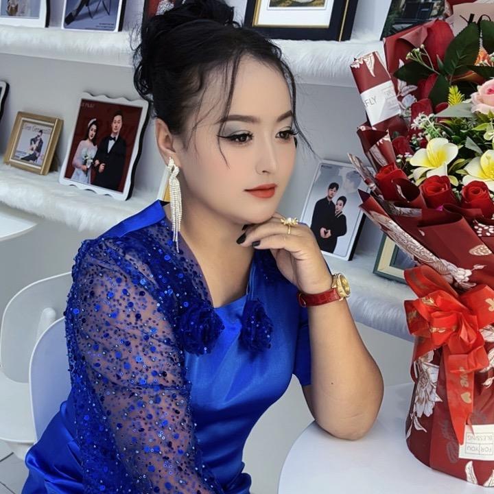 💥爱笑姑娘💯