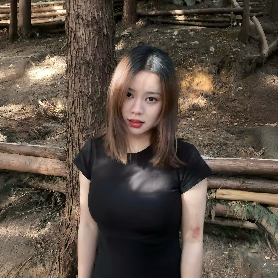 好想次草莓冰淇淋⠀