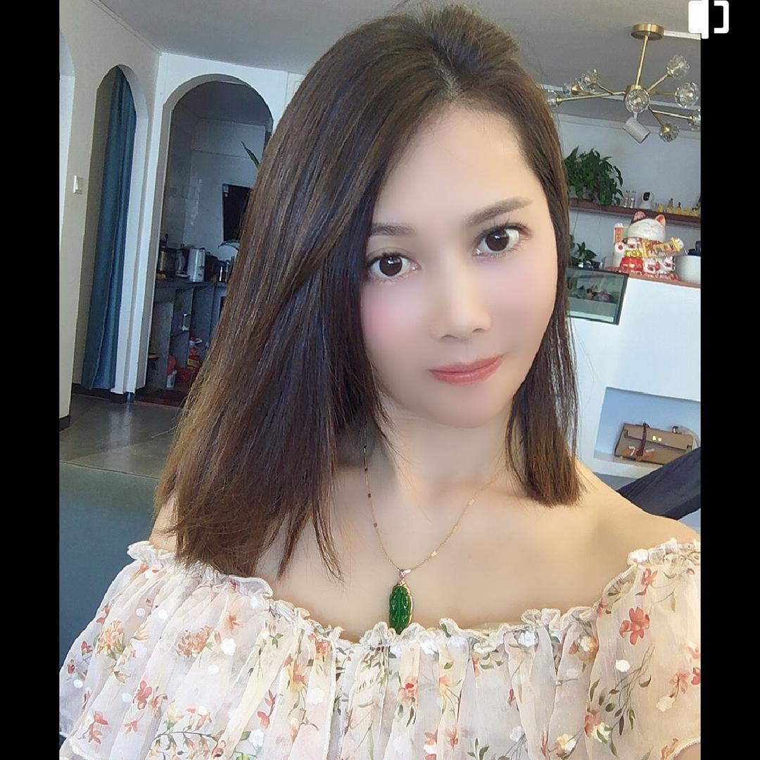 容容