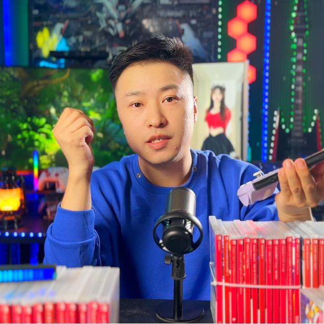 山子聊游戏