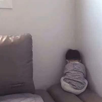 自闭的小孩😈