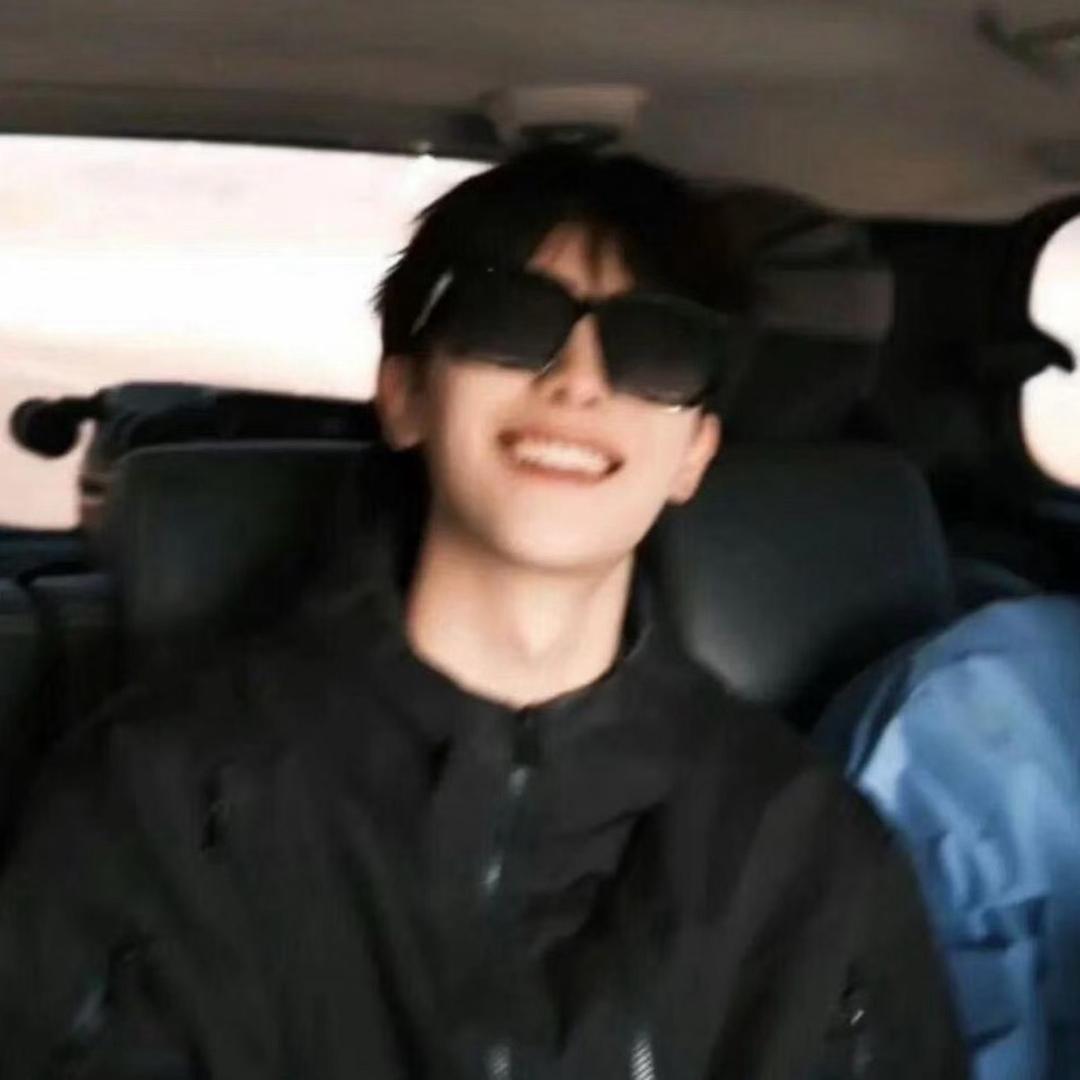 卓楠只喝冰美式