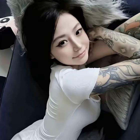 记住小梅🥰