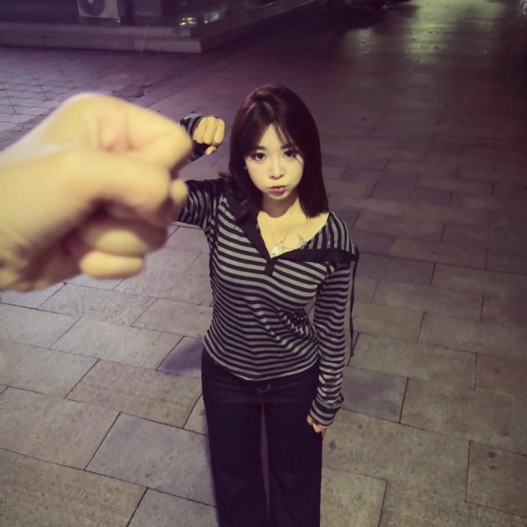 就耀喝椰椰亚_：
