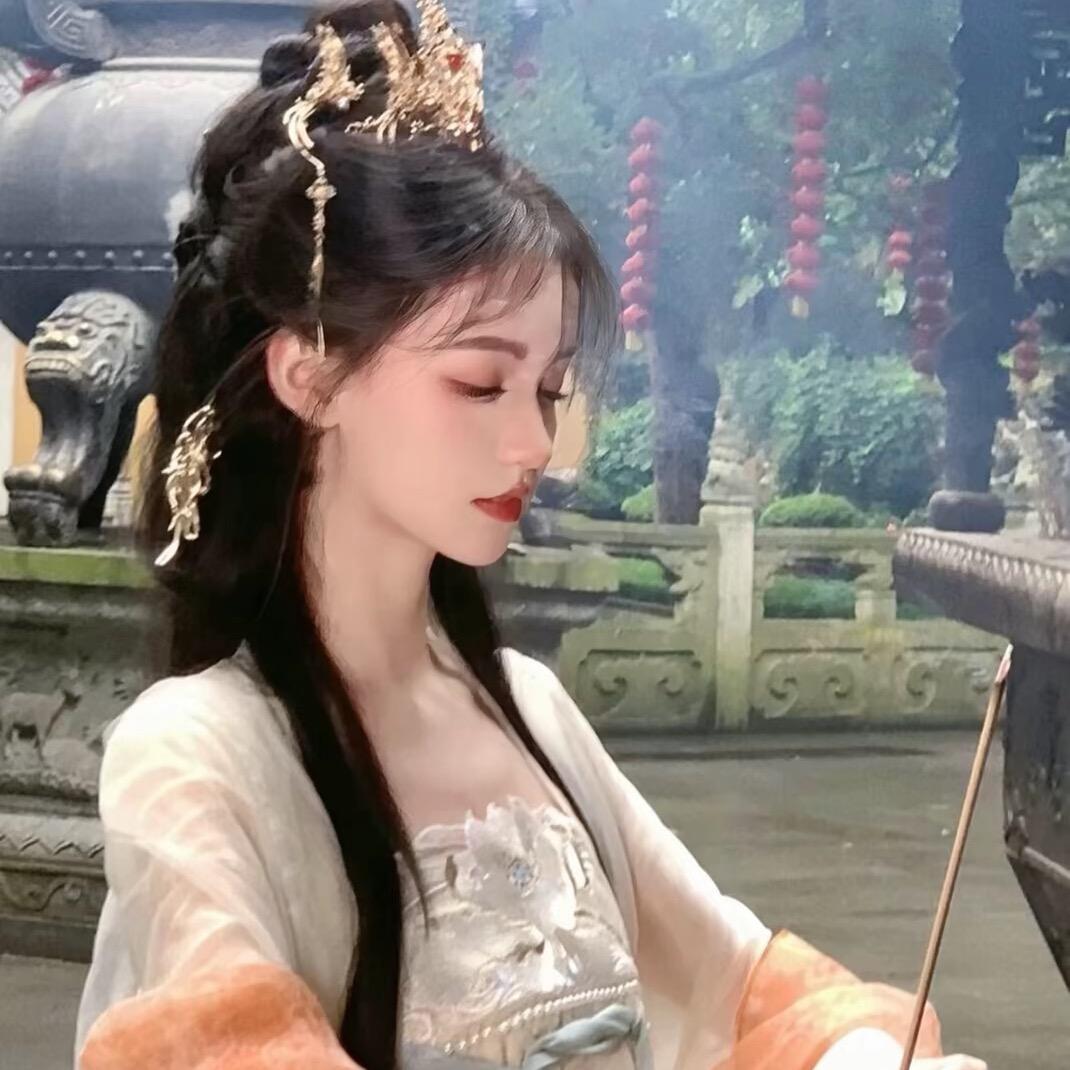 是小霏呀