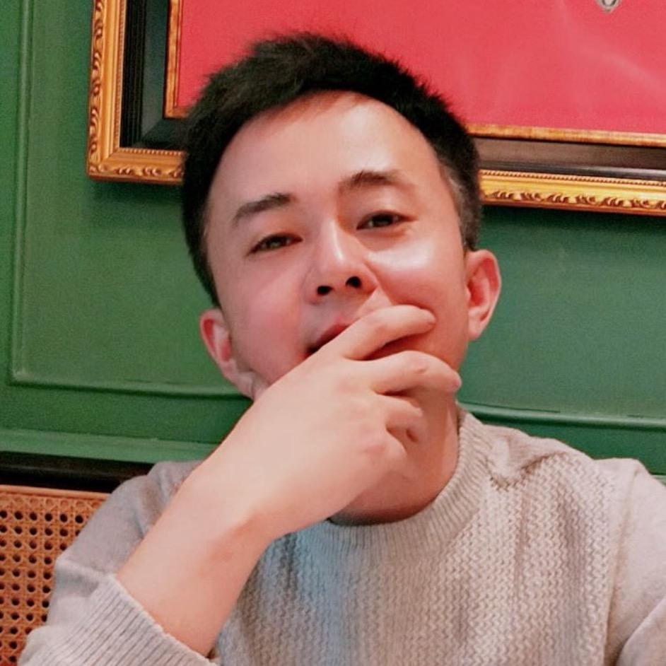 嘴馋了(看橱窗)