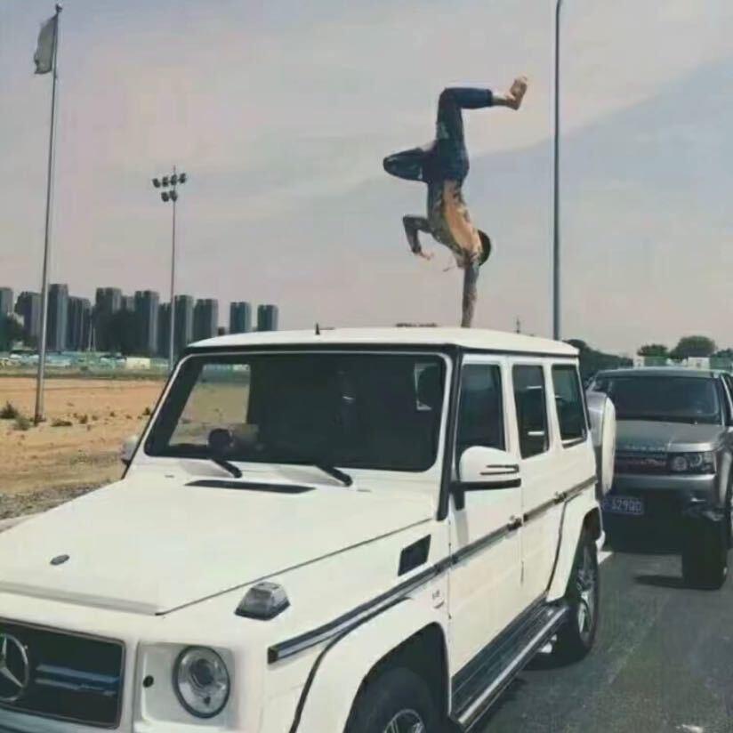 'z H.