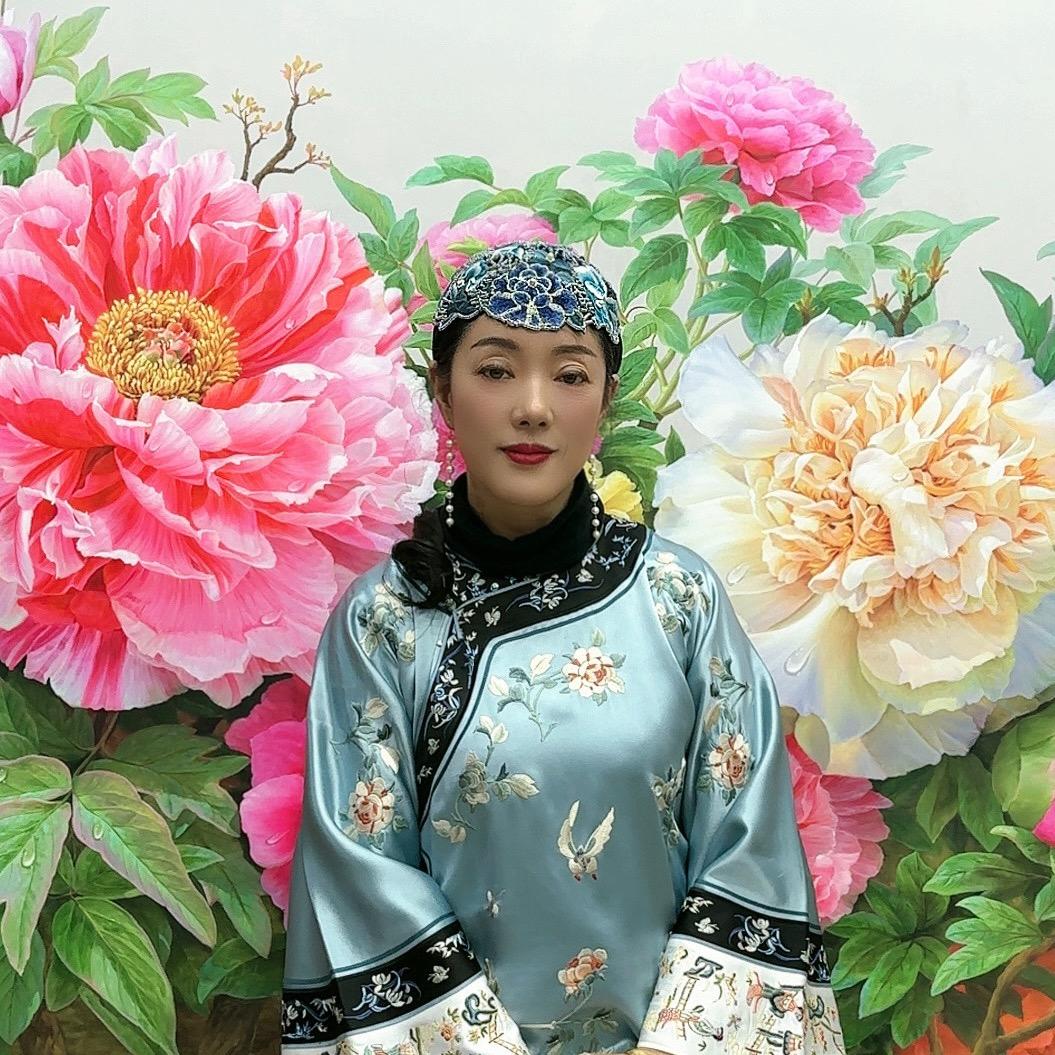 曾美连油画牡丹花