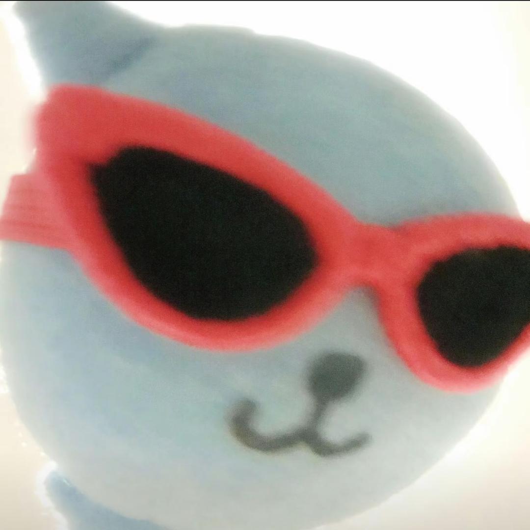 战场玫瑰石小四头像
