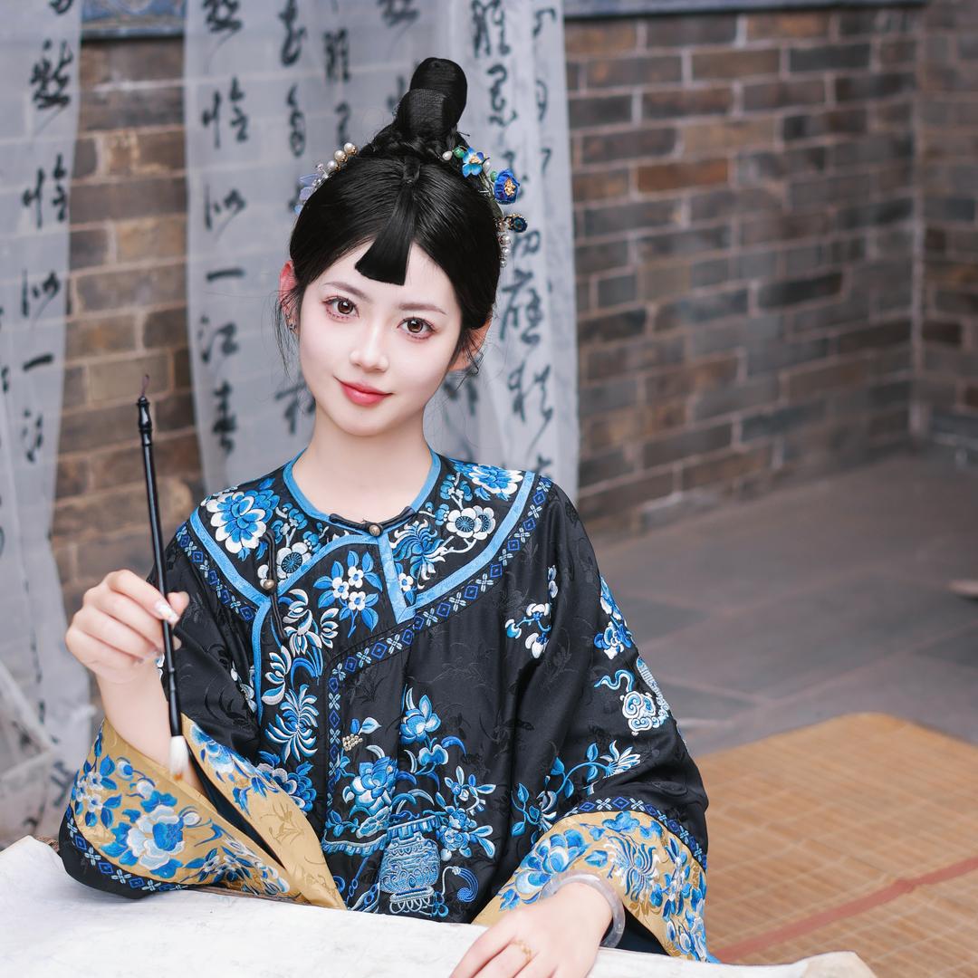 美女不6眼泪.