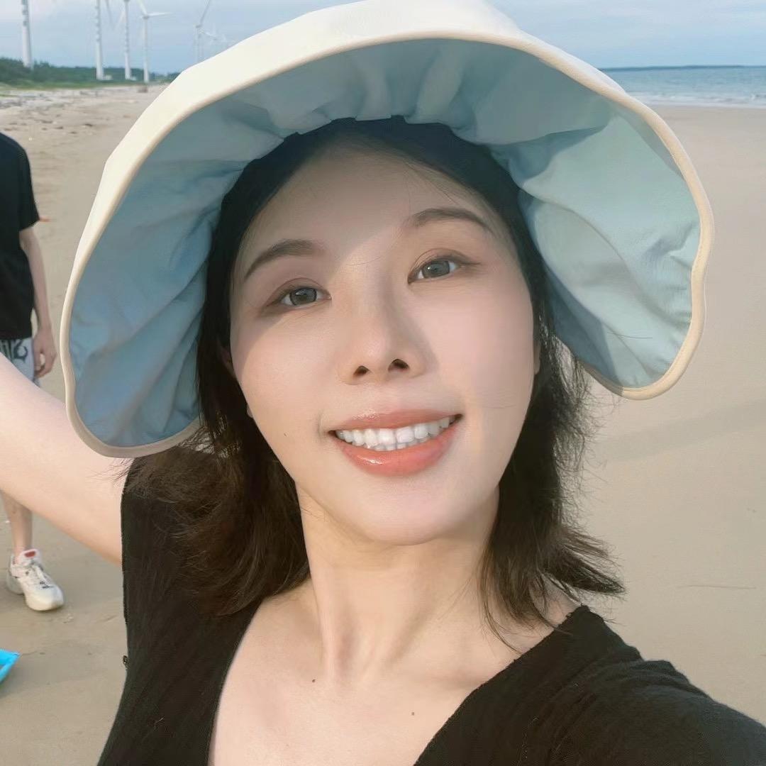 追太阳的阿葵呀🌻