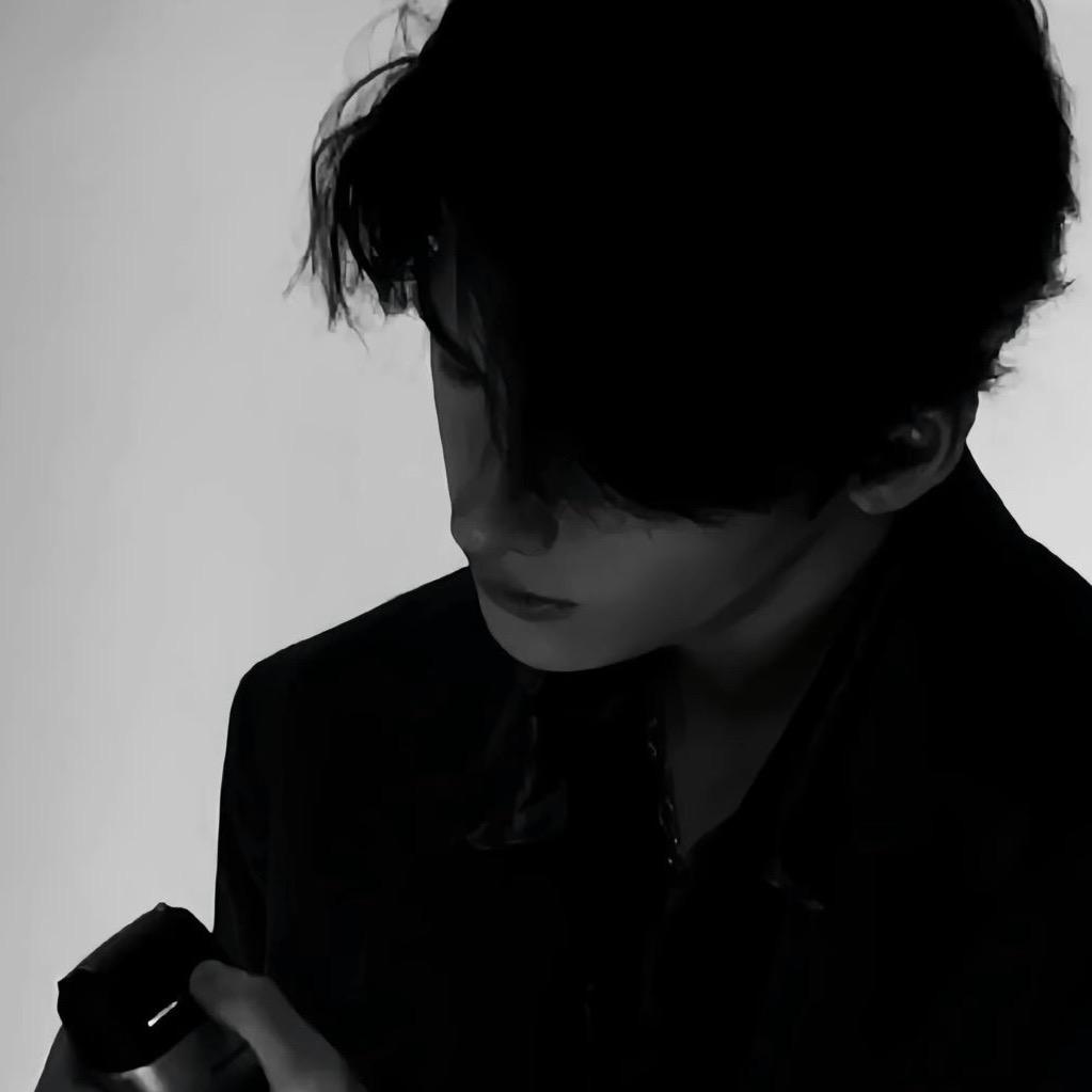 一鸣（专业男士发型设计）