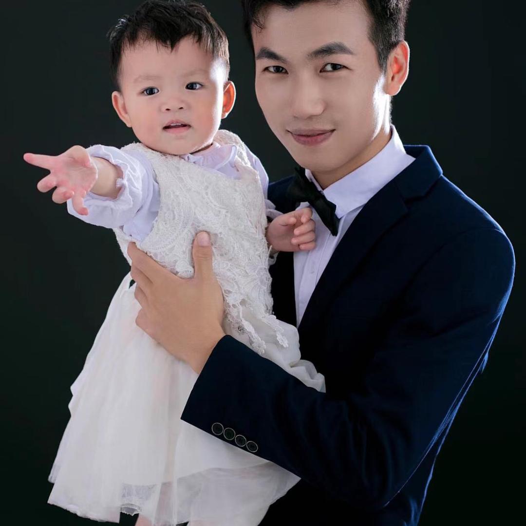 佛山粤彩匠建设~廖生