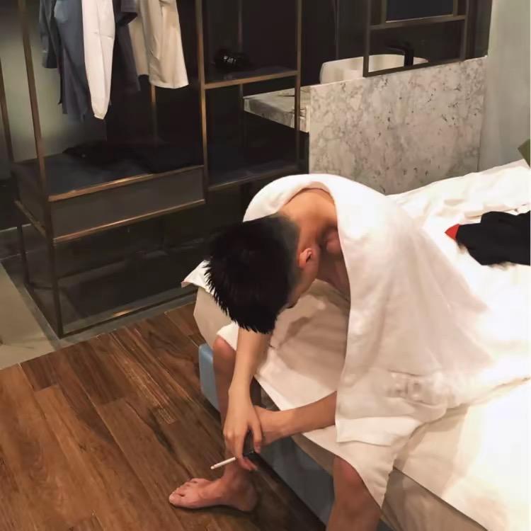 不过是些许风霜