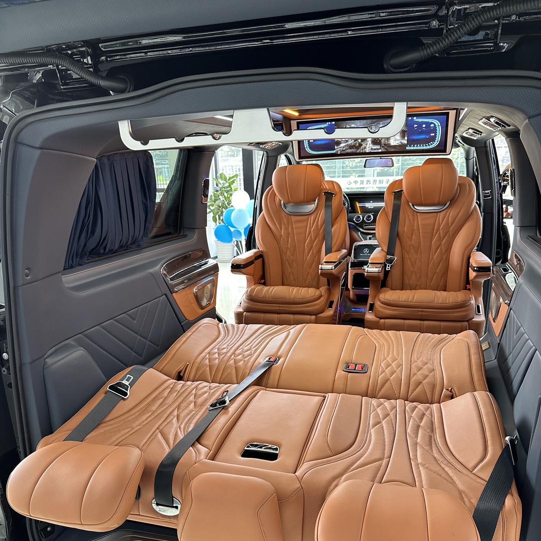 明哥商务车内饰装饰