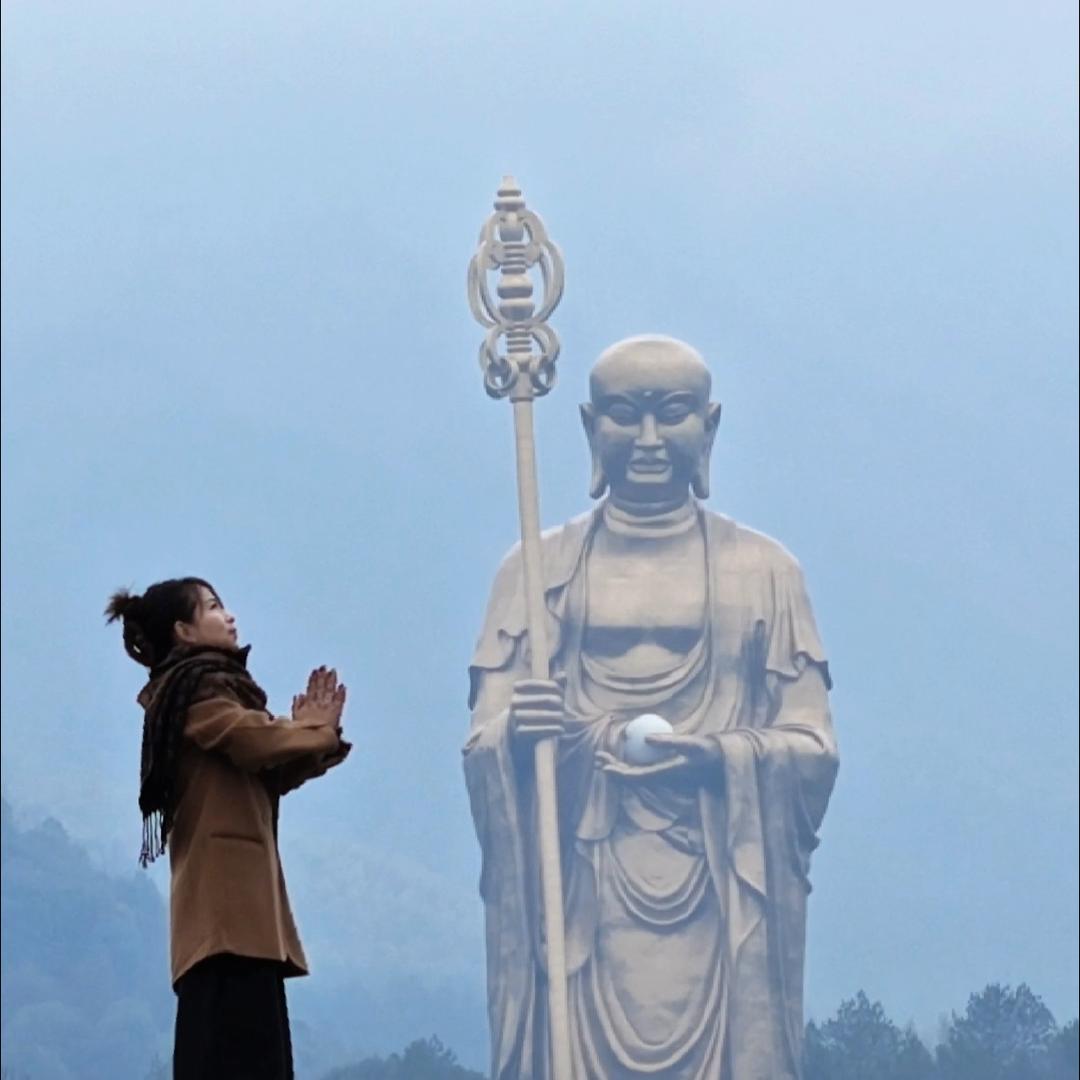 大芳（赵秋童装)