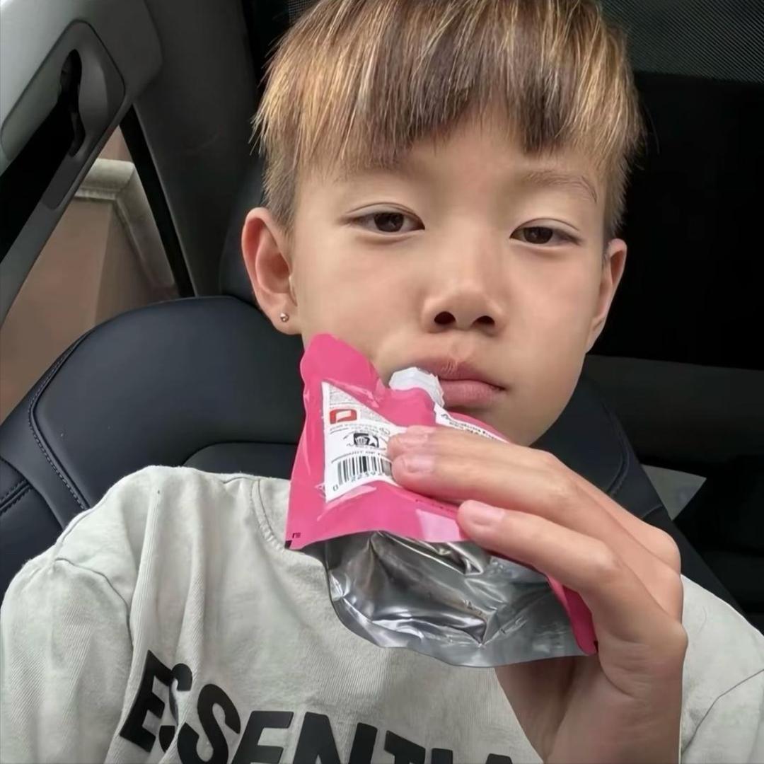 阿杰ᝰ