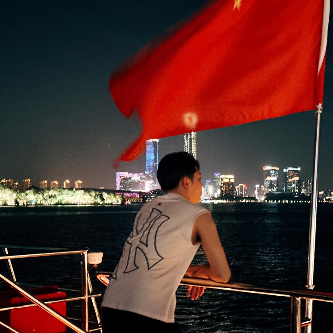 国王酒吧 小星💫