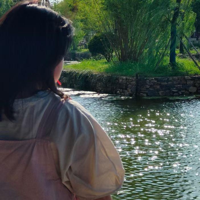 奶油🧁拌云朵☁️