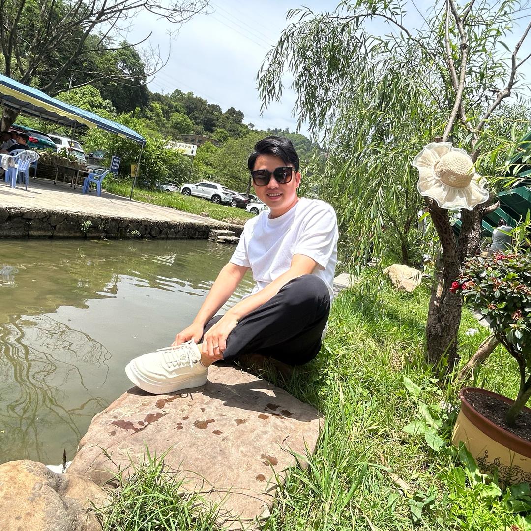 贵州三汤洗头大波哥