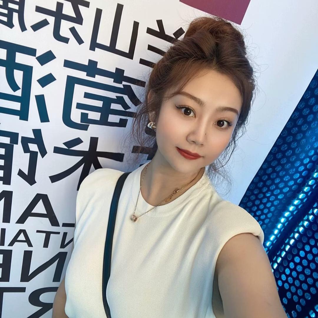 星艺堂钢琴娜娜老师