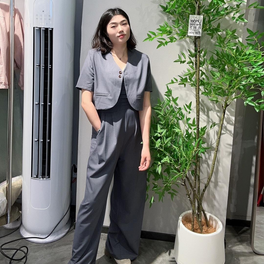 德江速町女装