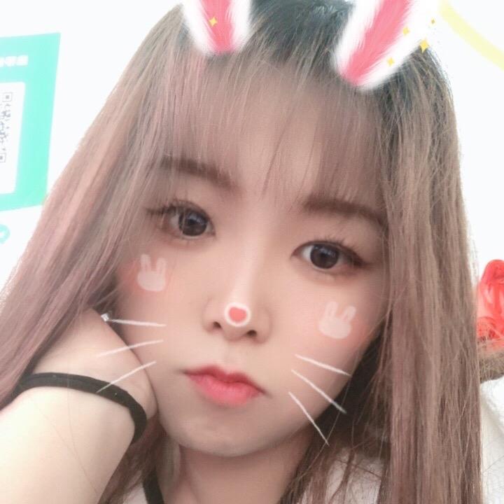 阳光再暖也不及你的拥抱