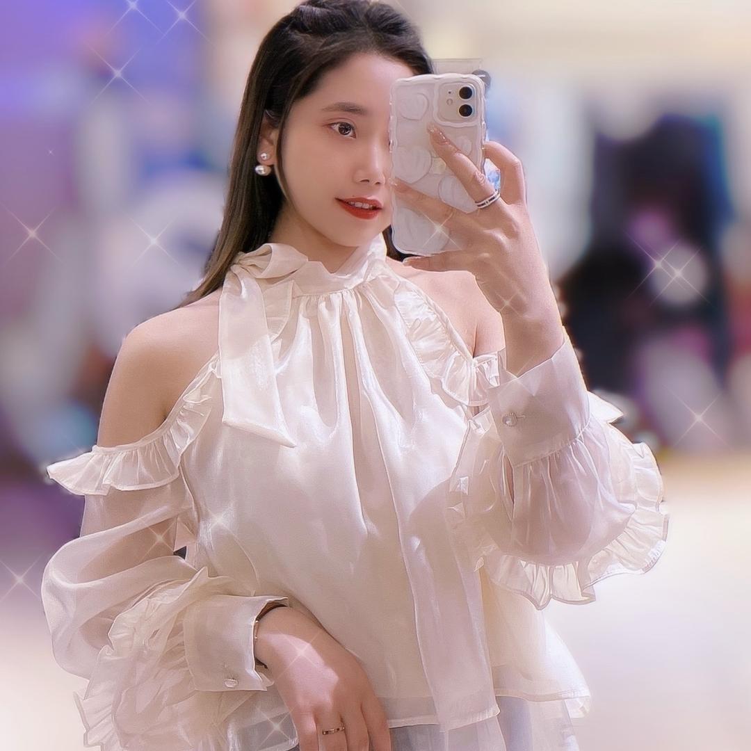 L .