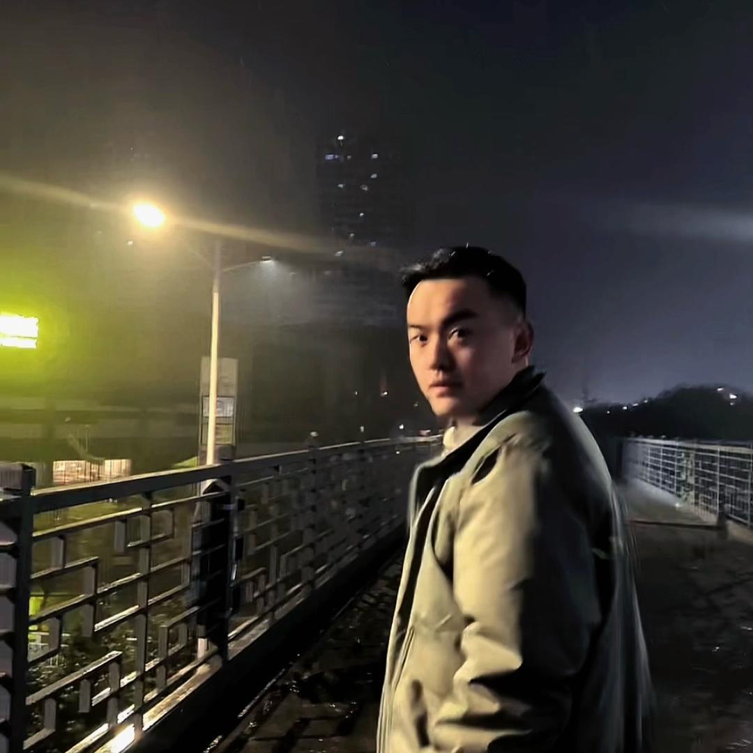 阿東。（正能量）