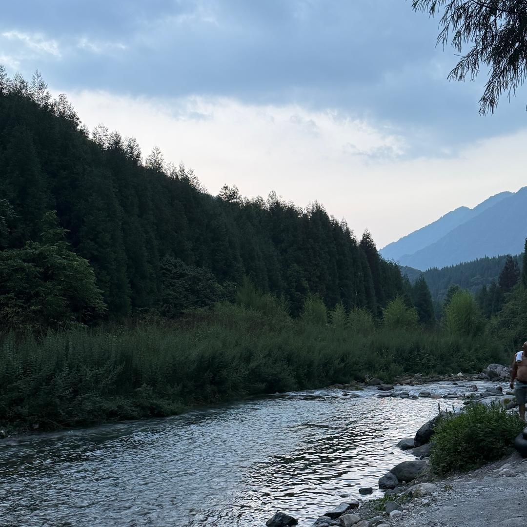 黑山秘境溪谷营地